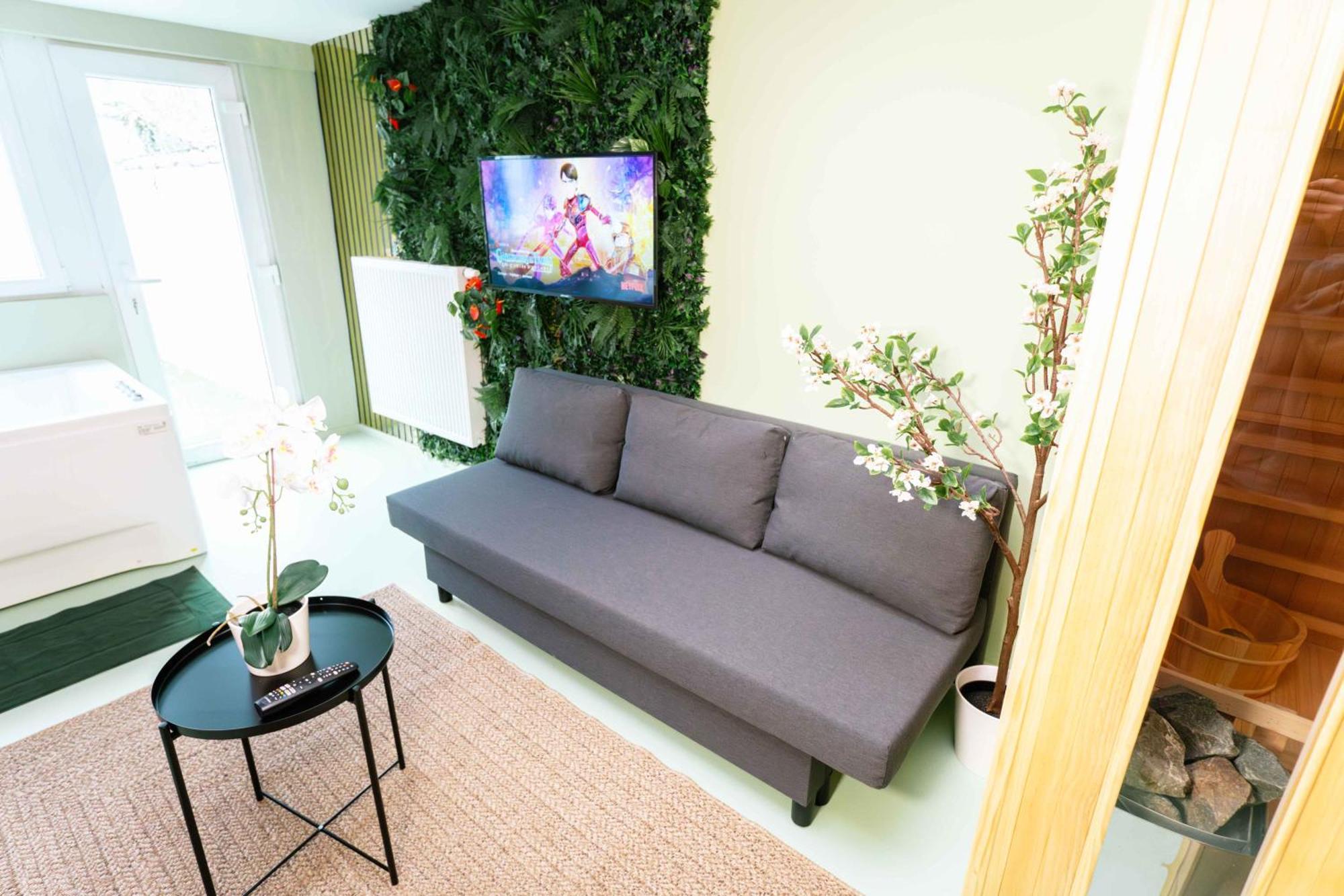 Capsule Flower - Balneo - Cinema - Billard - Nintendo Switch - Mons Centre Luaran gambar